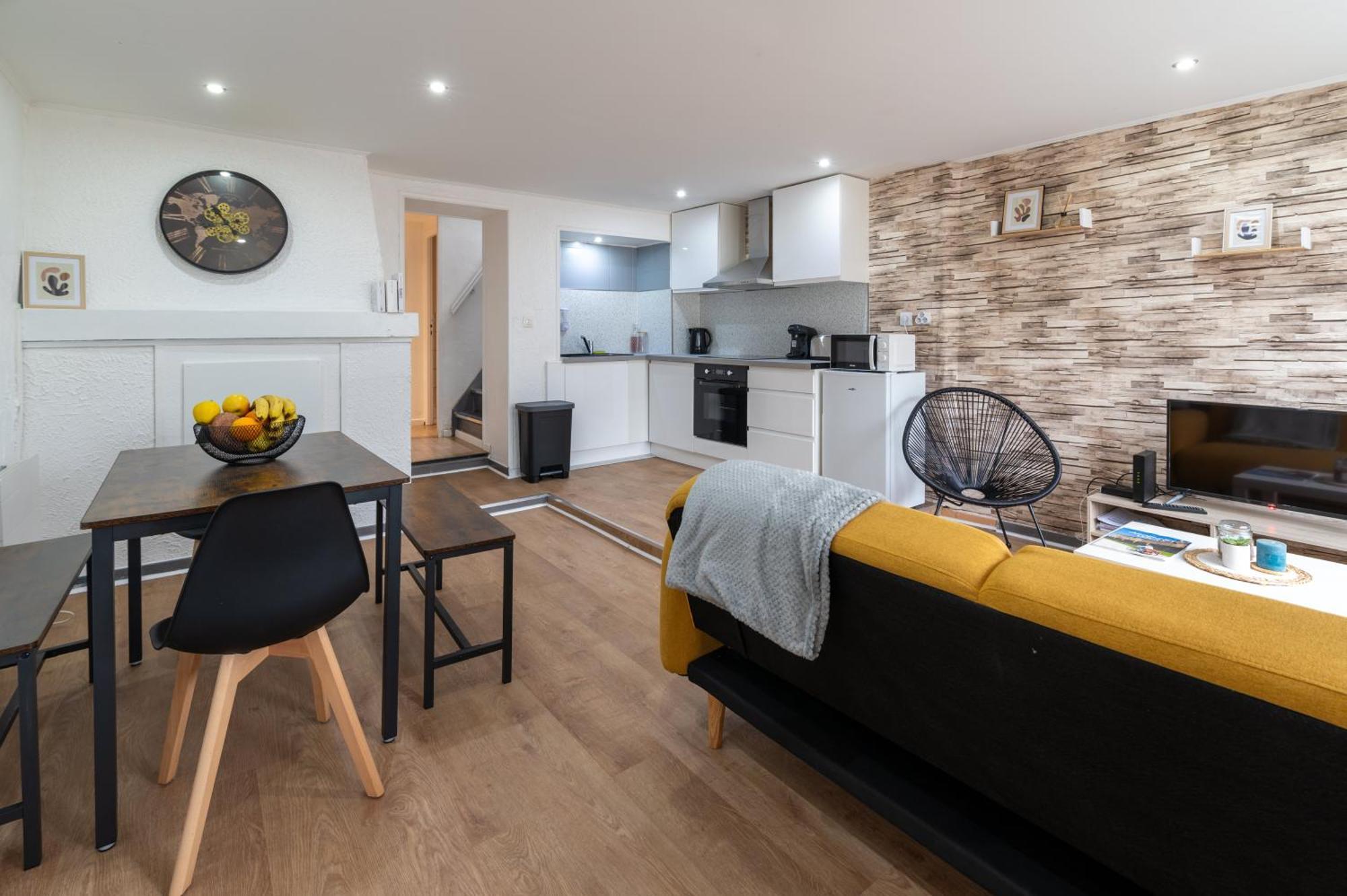 55M2 Cosy Au Calme Avec Terrasse Et Box Individuel Villa Nouzonville Eksteriør billede